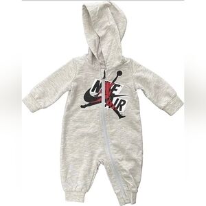 Nike Jordan Air Baby Boys Full Zip Hooded Coverall One Piece Size 6 Months